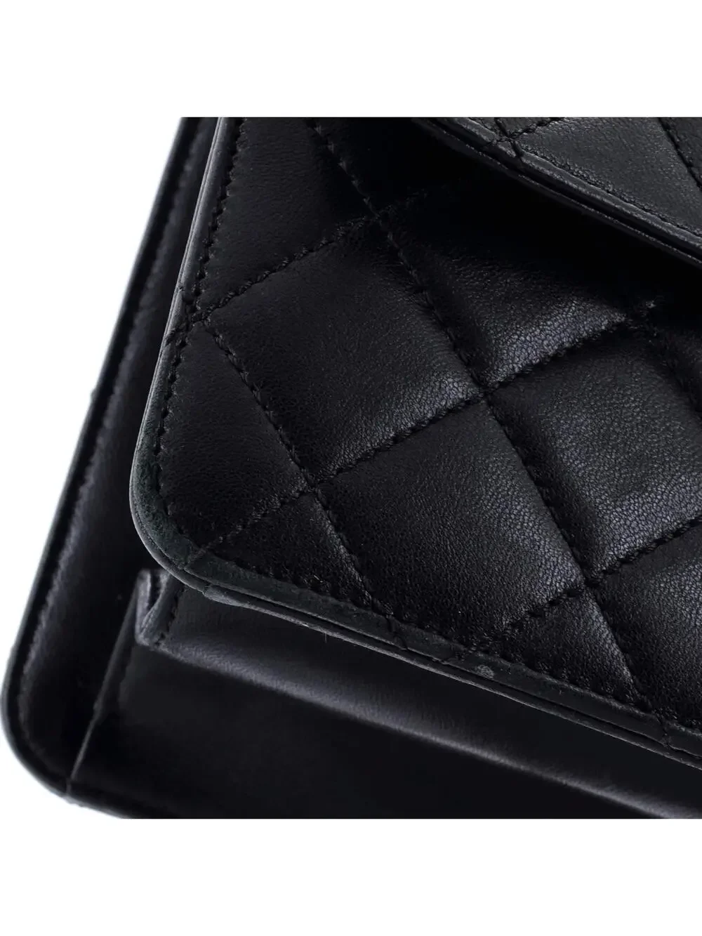 Chanel Beauty Lock Flap Bag Quilted #243954C31B